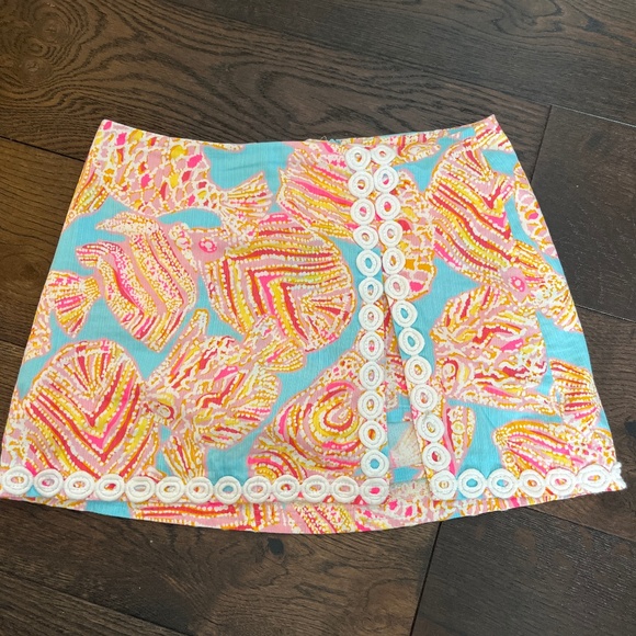 Lilly Pulitzer Dresses & Skirts - Lilly Pulitzer skort size 4